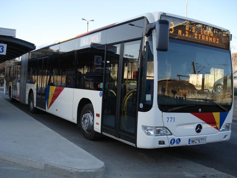 Από σήμερα αρχίζουν να βγαίνουν στους δρόμους και τα νέα αρθρωτά ηλεκτρικά λεωφορεία του οργανισμού – Σε ποιες γραμμές θα δρομολογηθούν