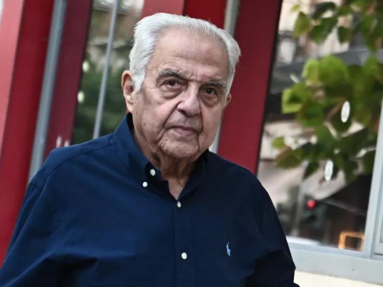 Την Πέμπτη στο ΕΑΤ-ΕΣΑ η πολιτική κηδεία του Αλέκου Φλαμπουράρη