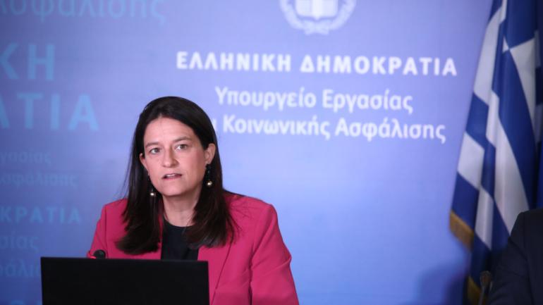 Κεραμέως: Δύο εθνικές συντάξεις θα συνεχίσουν να λαμβάνουν οι δικαιούχοι συντάξεων χηρείας