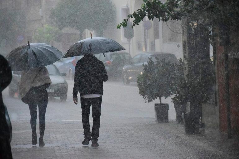 Καιρός: Νέο έκτακτο δελτίο από την ΕΜΥ για βροχές και καταιγίδες