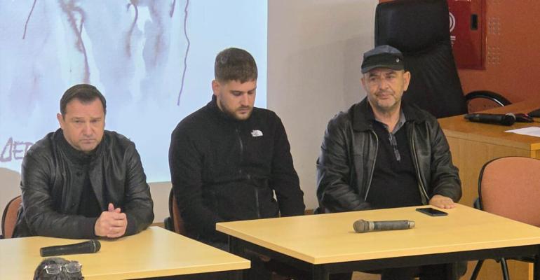 Ποτέ δεν πιστέψαμε ότι υπήρχε παράνομο φορτίο, λένε Βλάχος και Πλακιάς για την τραγωδία των Τεμπών