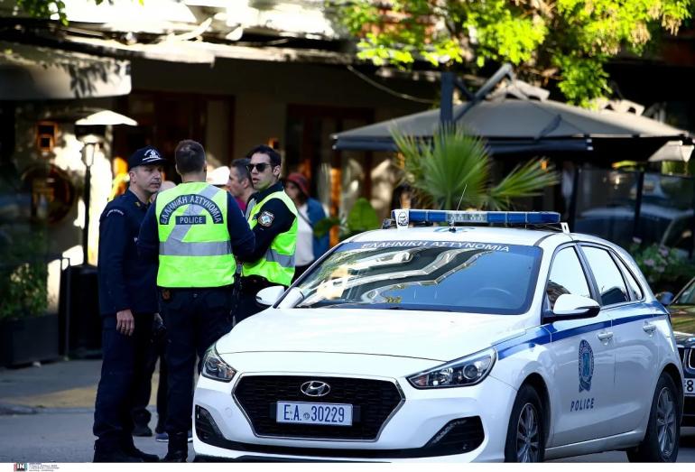 Θεσσαλονίκη: Χειροπέδες σε δύο άτομα που είχαν καταδικαστεί για διακίνηση μεταναστών αλλά κυκλοφορούσαν ελεύθεροι