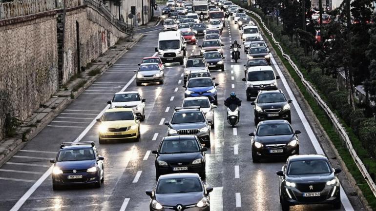 Θεσσαλονίκη: Ομαλά διεξάγεται η έξοδος -Με 100% πληρότητα αναχωρούν τα ΚΤΕΛ για Άγιο Όρος