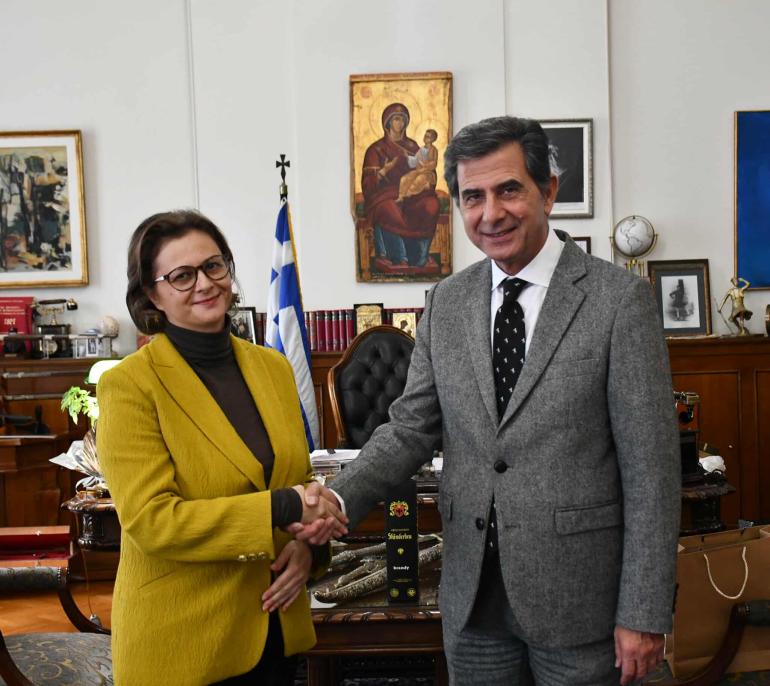 Τετ α τετ Γκιουλέκα με τις Γενικές Προξένους της Ρουμανίας και της Αλβανίας στη Θεσσαλονίκη