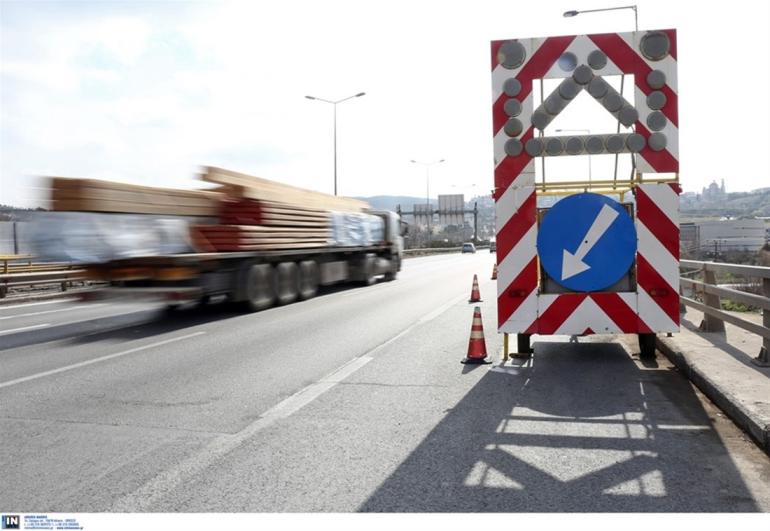 Εργασίες καθαρισμού και κοπής πρασίνου στην Εθνική Οδό Θεσσαλονίκης – Νέων Μουδανιών από τη Δευτέρα