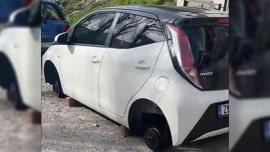 Θεσσαλονίκη: 19χρονος και 15χρονος έκλεψαν ρόδες από αυτοκίνητο