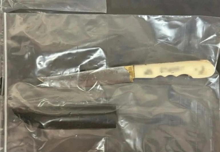 Άγιος Δημήτριος: Με αυτό το μαχαίρι ο 20χρονος διέπραξε τον φόνο