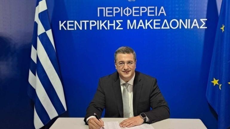 Δύο έργα για τις υποδομές στη Θέρμη υπέγραψε ο Απόστολος Τζιτζικώστας