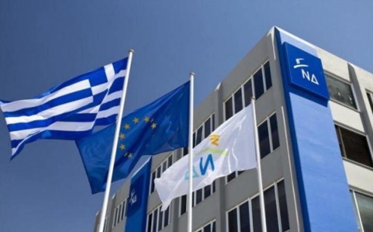 Νέα Δημοκρατία: Έβγαλε λίστα fake news που διέσπειρε ο Κυριάκος Βελόπουλος για την τραγωδία των Τεμπών