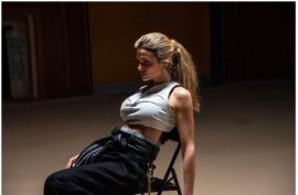 «Μπορώ να έχω λίγο τον λογαριασμό;»: Ποιος είναι ο άνθρωπος που βρίσκεται πίσω από το viral τραγούδι της Κατερίνας Λιόλιου