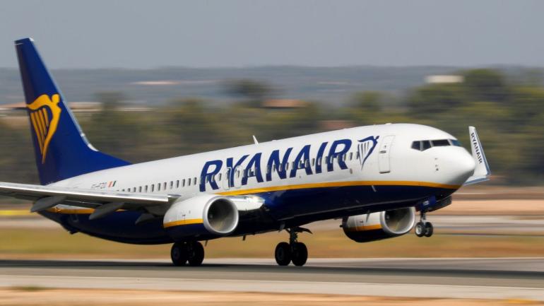 Ryanair: Η κυβέρνηση να διασπάσει το μονοπώλιο της Fraport για να εισέλθει ο ανταγωνισμός στην ελληνική αεροπορική αγορά