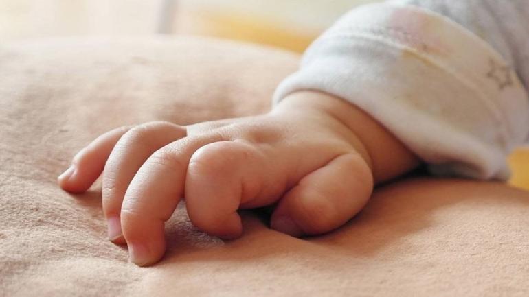 Βέροια: «Το έκανε ο έξω από εδώ» έλεγε η μητέρα που σκότωσε το μωρό της