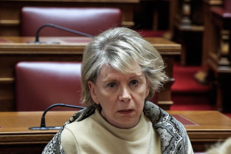 Η Έλενα Ακρίτα μέμφεται τον νεκρό ορειβάτη