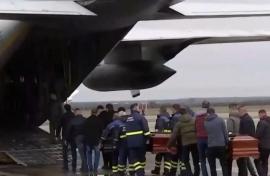 Πέταξε για Θεσσαλονίκη το C-130 με τις σορούς των επτά οπαδών του ΠΑΟΚ – Τι ώρα φτάνει στο αεροδρόμιο “Μακεδονία”