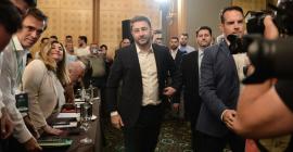 ΠΑΣΟΚ: Η κρίσιμη σύνοδος της Κεντρικής Επιτροπής - Δείτε live