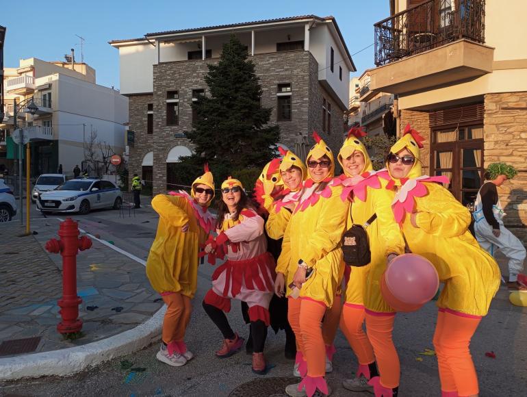 Η νεολαία Πολυγύρου ξεσήκωσε όλη την πόλη με το Τλιγάδιασμα!