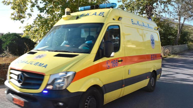 Διασώστες του ΕΚΑΒ επανέφεραν 54χρονο που έπαθε καρδιακή ανακοπή στη δυτική Θεσσαλονίκη