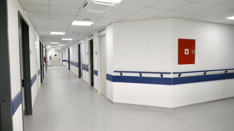 Καταγγελία στον Status 107,7: «Οι γονείς μου «έφυγαν» μέσα σ’ αυτές τις κλινικές»