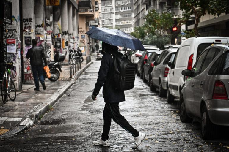 Χάρτης δείχνει πώς θα κινηθεί η κακοκαιρία με τις ισχυρές καταιγίδες – Στο επίκεντρο η Κεντρική Μακεδονία