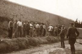 Καισαριανή: Στη Γάνδη σήμερα εμπειρογνώμονες για τις φωτογραφίες από τις μαζικές εκτελέσεις