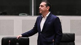 Ο Αλέξης Τσίπρας στη συνεδρίαση της Κοινοβουλευτικής Ομάδας του ΣΥΡΙΖΑ