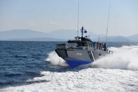 Σοβαρό περιστατικό στο Αιγαίo με τουρκικά αλιευτικά – Το Λιμενικό έριξε προειδοποιητικές βολές