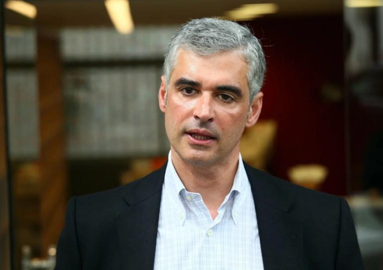 Ο Άρης Σπηλιωτόπουλος στο επικοινωνιακό επιτελείο του Στέφανου Κασσελάκη