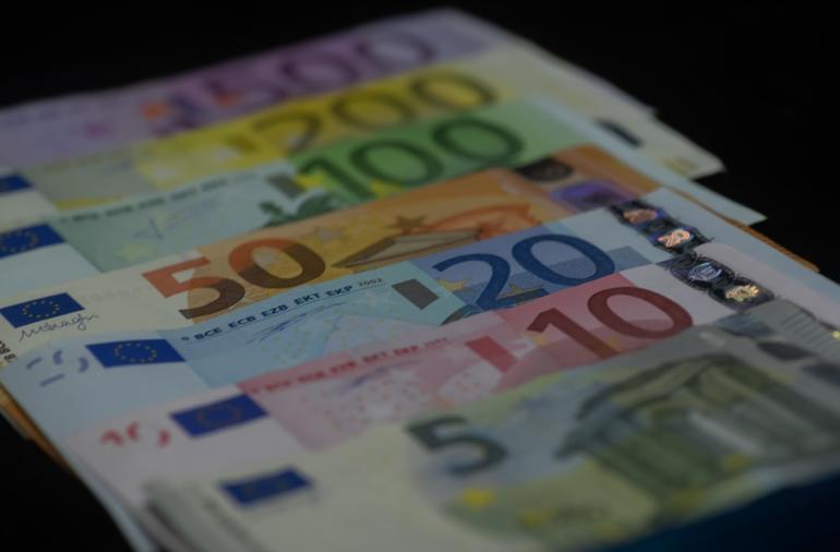 Επίδομα παιδιού: Κλείνει σήμερα η πλατφόρμα αιτήσεων Α21
