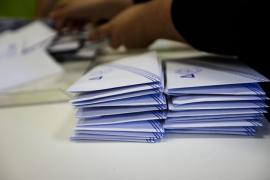 Στις κάλπες σήμερα για τις νέες περιφερειακές και δημοτικές Αρχές