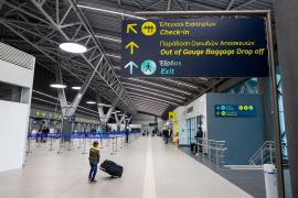 Θεσσαλονίκη: Χειροπέδες σε 22χρονη με πάνω από 18 κιλά κάνναβης στο αεροδρόμιο “Μακεδονία”