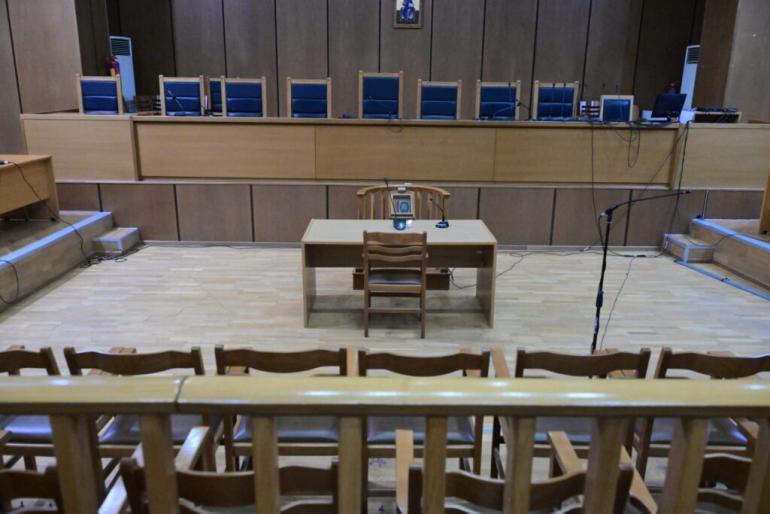 Ένοχος για έναν βιασμό και δύο απόπειρες ο ηθοποιός και σκηνοθέτης