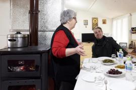 Ηλικιωμένο ζευγάρι στον Έβρο έκανε το τραπέζι στον Κ. Μητσοτάκη: Με ντολμαδάκια, γαρίδες, χόρτα και παντζάρια