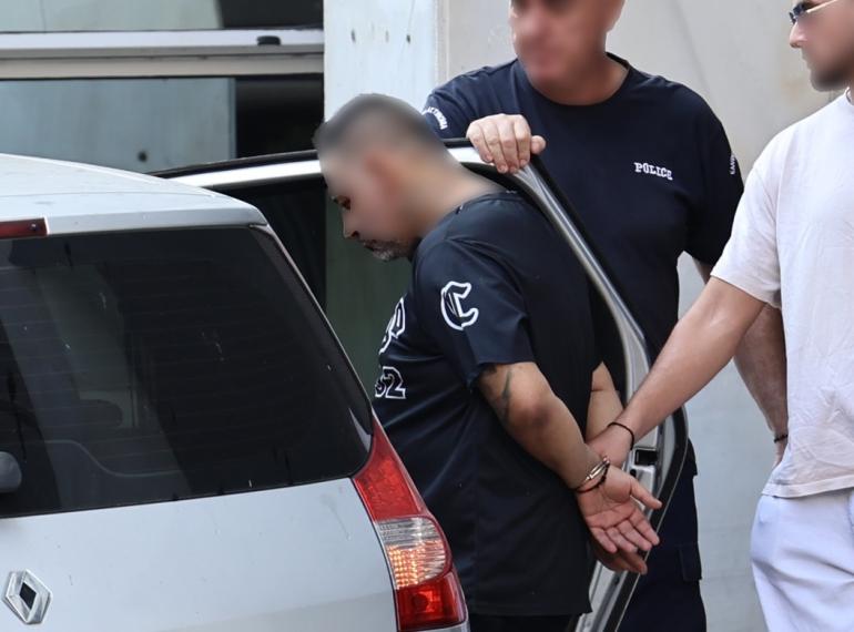 Κυψέλη: “Τύλιξα το μωρό με σακούλες και το έβαλα στον καταψύκτη” – Ολόκληρη η απολογία του 43χρονου
