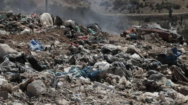 Συναγερμός έχει σημάνει στην Πυροσβεστική, για φωτιά που ξέσπασε σε χωματερή στην περιοχή του Ωραιοκάστρου