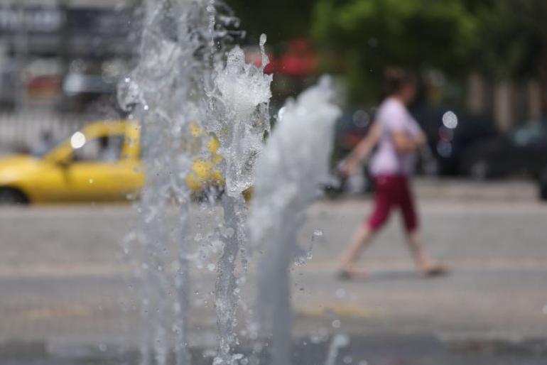 Έρχεται το πιο ζεστό καλοκαίρι με ακραίες θερμοκρασίες – Ο αναλυτικός πίνακας του ECMWF που «δεν πέφτει ποτέ έξω»