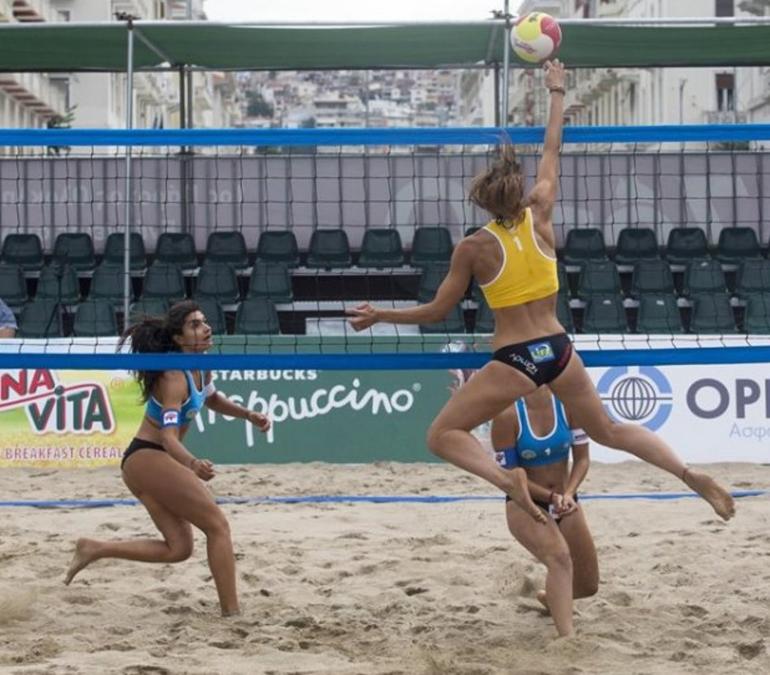 ΒΙΝΤΕΟ-ΦΩΤΟ-Θεσσαλονίκη: Σε γήπεδο beach volley μετατράπηκε η πλατεία Αριστοτέλους