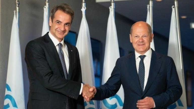 Συνάντηση Μητσοτάκη - Σολτς σήμερα στο Βερολίνο: Στο επίκεντρο οικονομία, μεταναστευτικό και μεσανατολικό