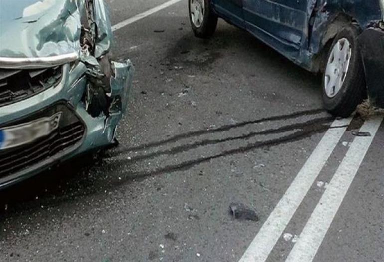 Καραμπόλα οκτώ οχημάτων στον Περιφερειακό Θεσσαλονίκης