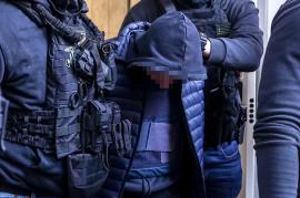 Ρέντη: Στον ανακριτή σήμερα ο 18χρονος για την επίθεση στον αστυνομικό – Σε εξέλιξη οι έρευνες για τον «καθοδηγητή»