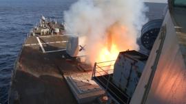 Οι ΗΠΑ κατέστρεψαν 17 πλοία και έπληξαν σχεδόν 2.000 στόχους στο Ιράν