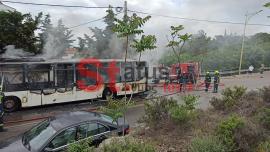 Πυρκαγιά σε εν κινήσει λεωφορείο στο Πανόραμα (ΦΩΤΟ-ΒΙΝΤΕΟ)