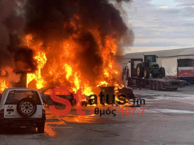 Φωτιά σε χώρο στάθμευσης στη δυτική Θεσσαλονίκη - Ακούστηκαν εκρήξεις (φωτο)
