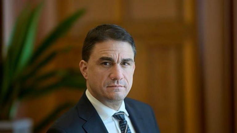 Τσουκαλάς για Μητσοτάκη: O πρωθυπουργός περιορίζεται σε επικοινωνιακές κινήσεις αντί για ουσιαστικές παρεμβάσεις