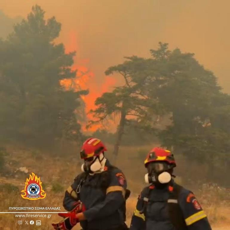 Το συγκινητικό ευχαριστήριο μήνυμα προς τους Πυροσβέστες που δίνουν μάχη στη Σίβηρη