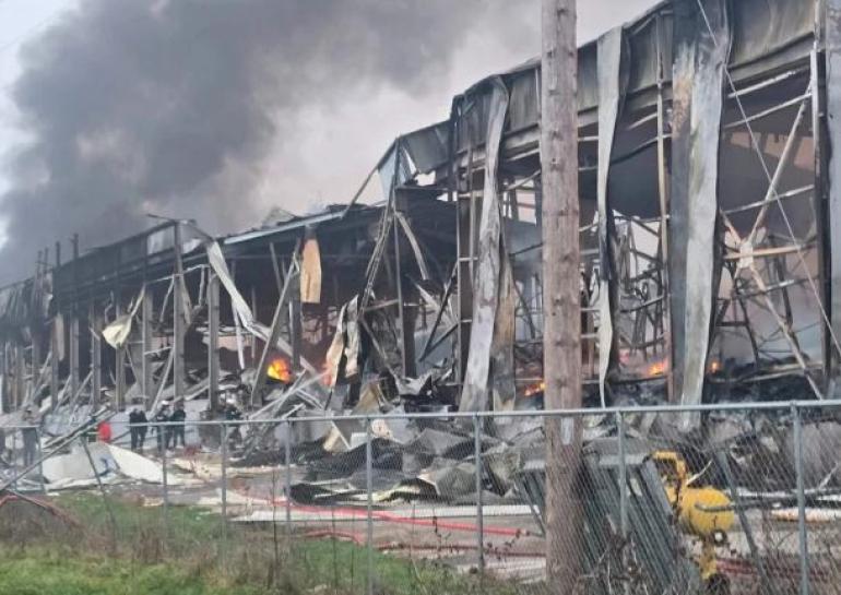 Τέσσερις εργαζόμενες νεκρές από την έκρηξη στο εργοστάσιο στα Τρίκαλα - Μία αγνοούμενη