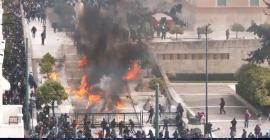 Ένταση και επεισόδια στην πλατεία Συντάγματος