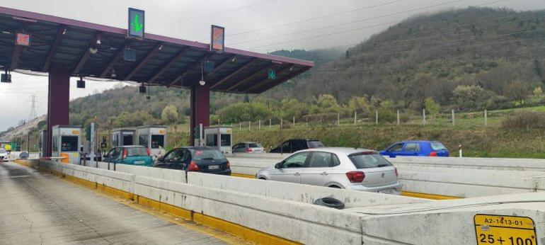 Εγνατία Οδός: Τι απαντάει η εταιρεία για το χάος της Δευτέρας στα διόδια Πολυμύλου