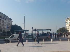 Θεσσαλονίκη: Επιχείρηση «σκούπα» στην Αριστοτέλους – Έλεγχοι σε δεκάδες ανηλίκους και καταστήματα