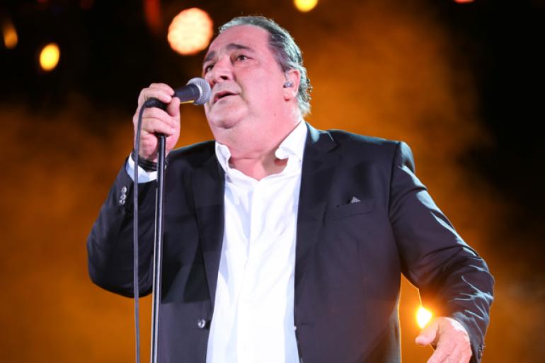 Στο Κοκκινοχώρι Καβάλας η κηδεία του Βασίλη Καρρά - Σε λαϊκό προσκύνημα η σορός του στη Θεσσαλονίκη