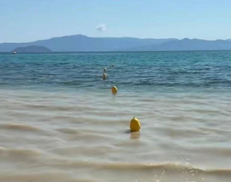 Χαλκιδική: Διαρροή λυμάτων λόγω θραύσης αγωγού – Απαγορεύτηκε το κολύμπι
